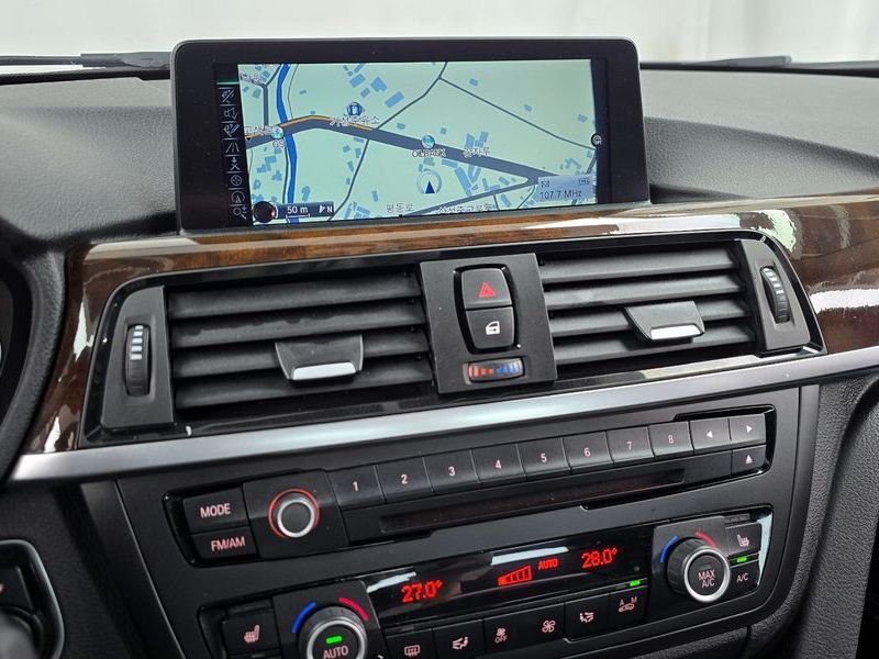 2014 BMW 3 Series 320d photo 14
