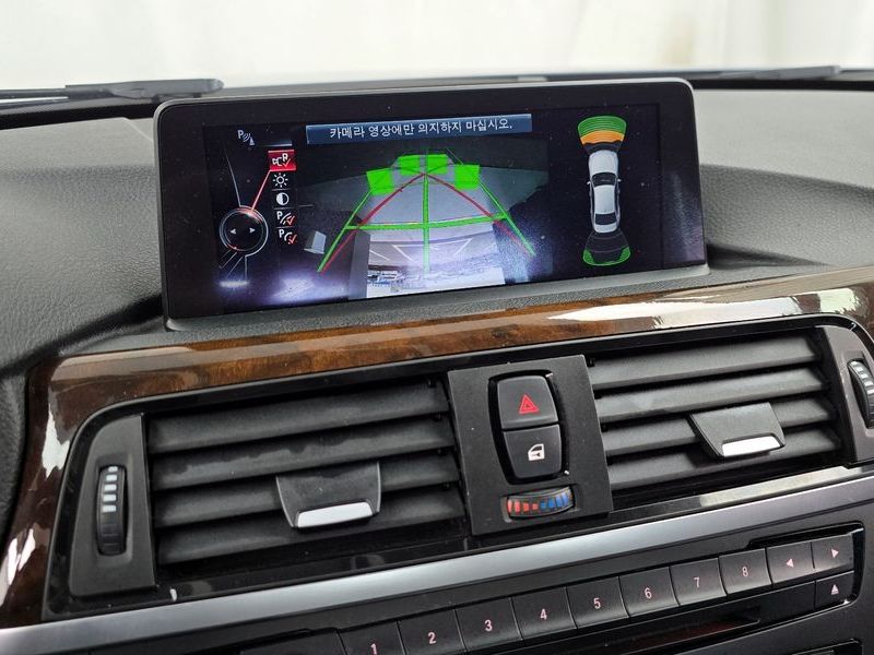 2014 BMW 3 Series 320d photo 15