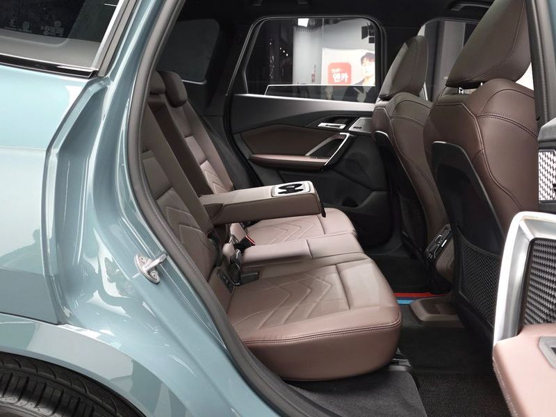 2024 BMW X1 M35i xDrive photo 11