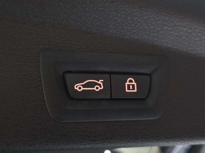 2022 BMW X2 xDrive20i Advantage photo 18