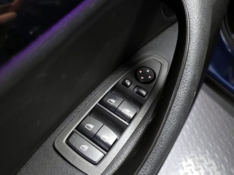 2022 BMW X2 xDrive20i Advantage photo 28