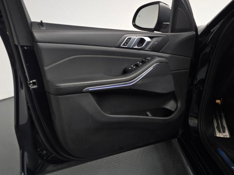 2022 BMW X5 xDrive 40i M Sport photo 24