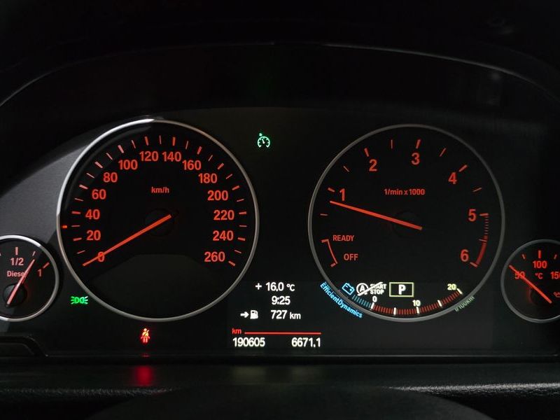 2014 BMW 3 Series GT 320d photo 8