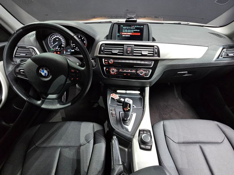 2018 BMW 1 Series 118d JOY 5DOOR photo 7