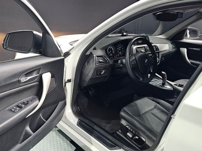 2018 BMW 1 Series 118d JOY 5DOOR photo 10