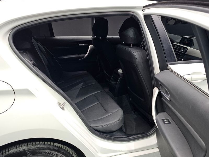 2018 BMW 1 Series 118d JOY 5DOOR photo 11
