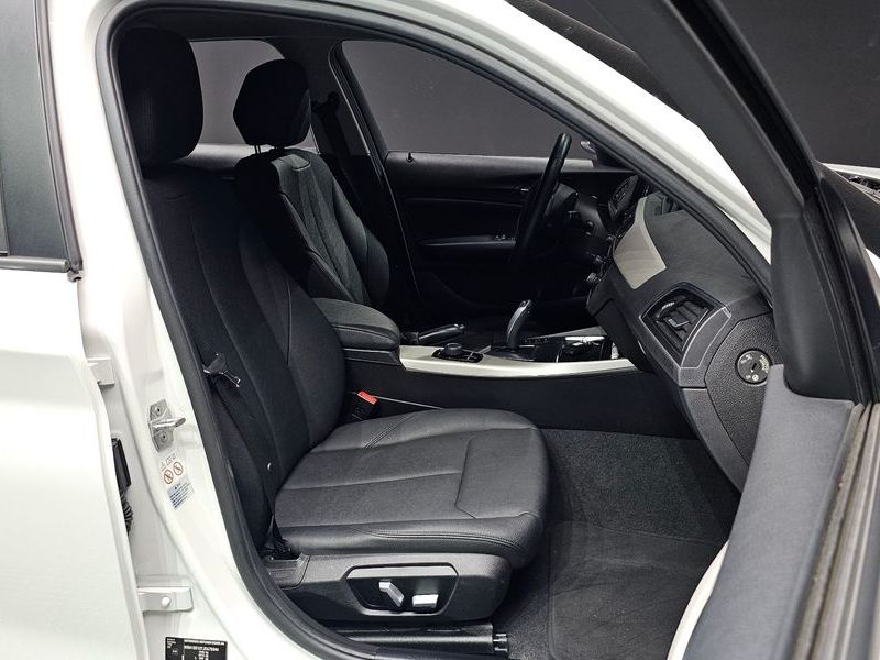 2018 BMW 1 Series 118d JOY 5DOOR photo 12
