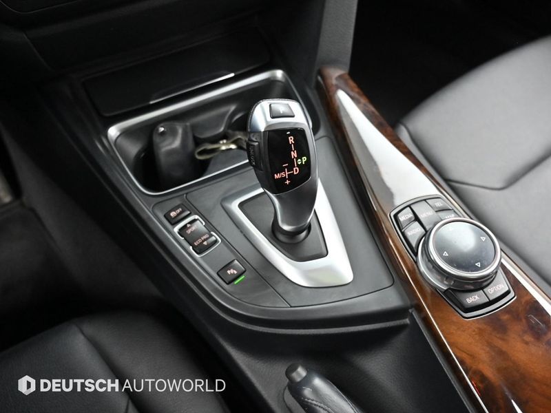 2014 BMW 3 Series 320d photo 9