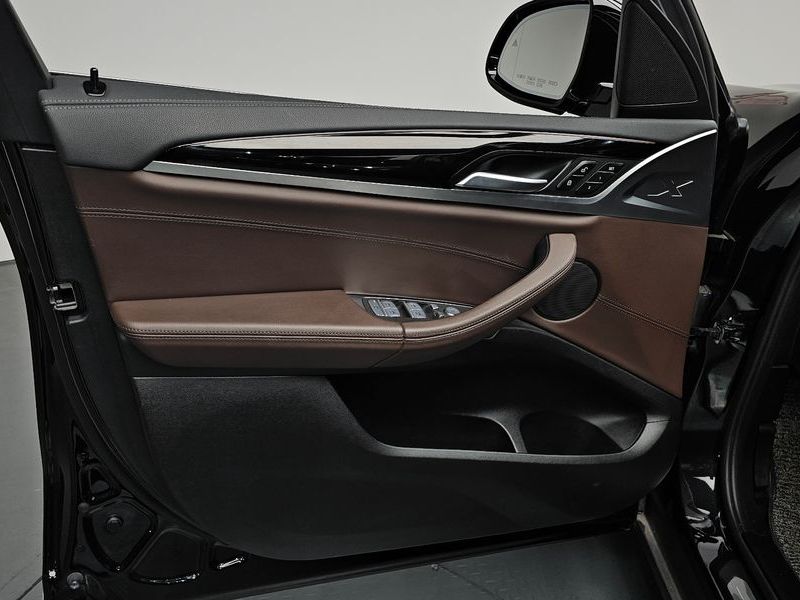 2021 BMW X3 xDrive 20i Luxury photo 24