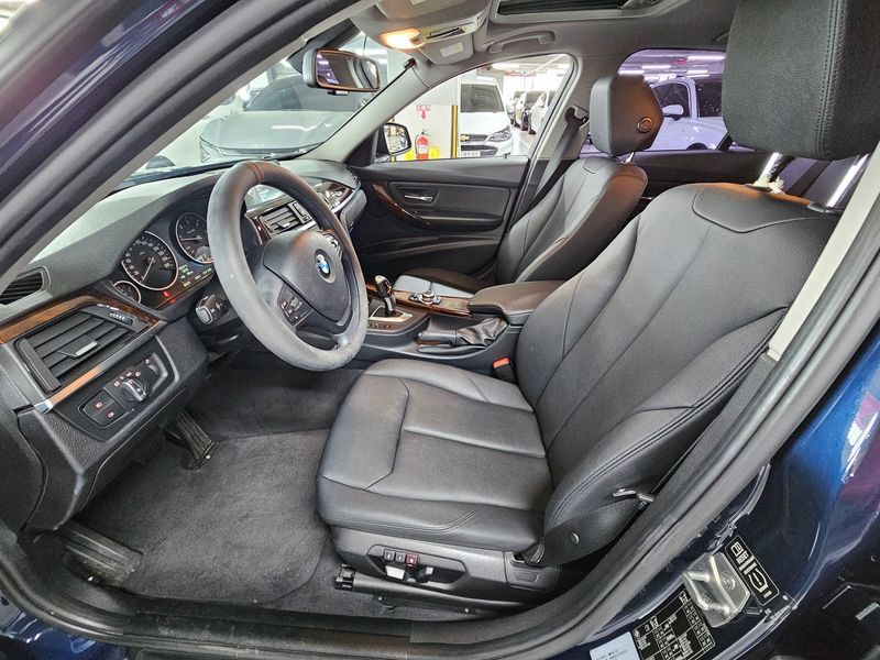2013 BMW 3 Series 320d photo 7