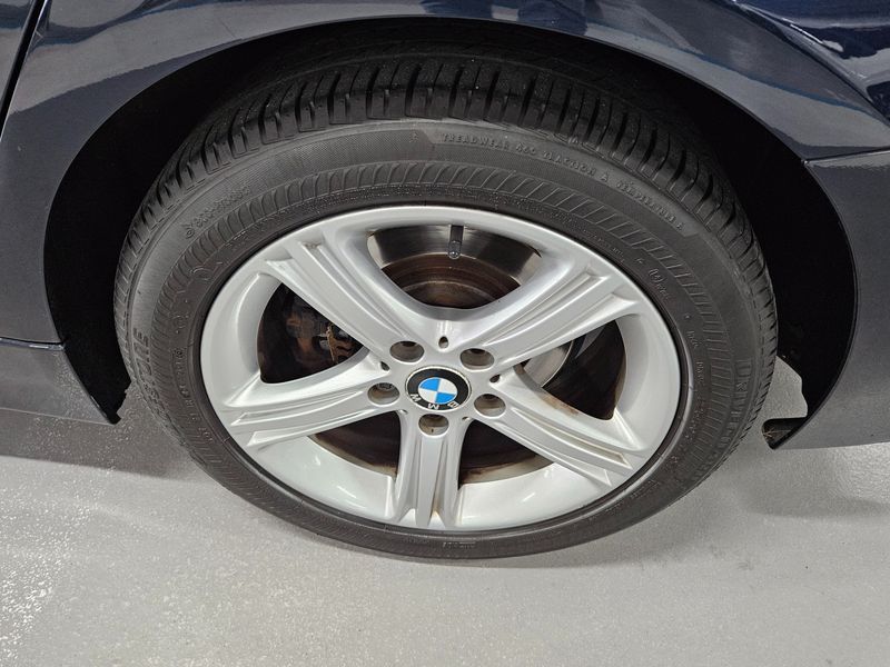 2013 BMW 3 Series 320d photo 11