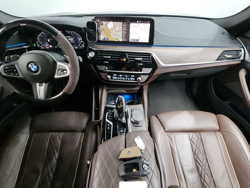 2021 BMW 5 Series 530e M Sport photo 7
