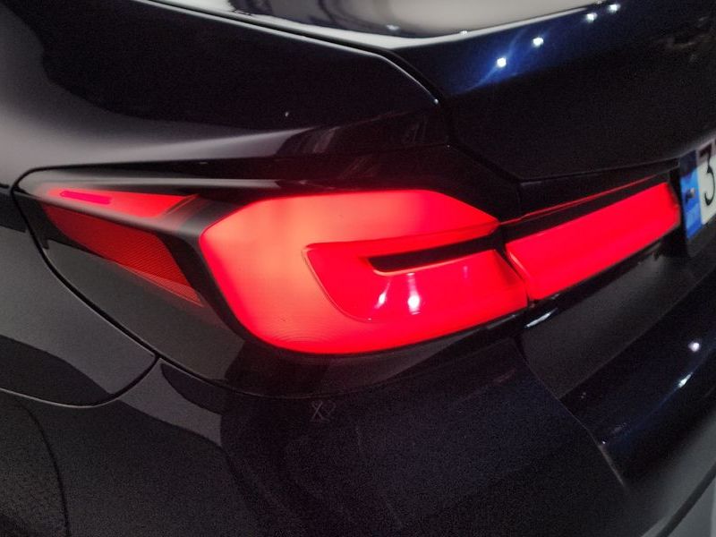 2021 BMW 5 Series 530e M Sport photo 23