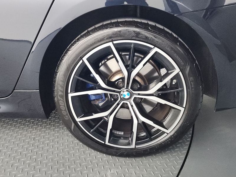 2021 BMW 5 Series 530e M Sport photo 21