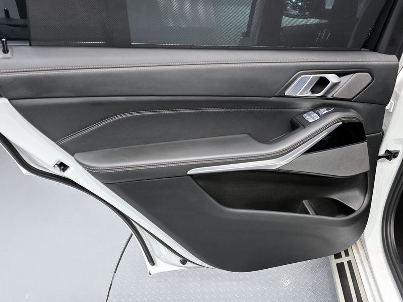2024 BMW X7 xDrive 40i M Sport 6STR photo 25