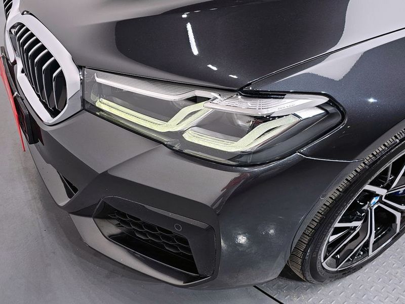 2022 BMW 5 Series 530i xDrive M Sport Package photo 22