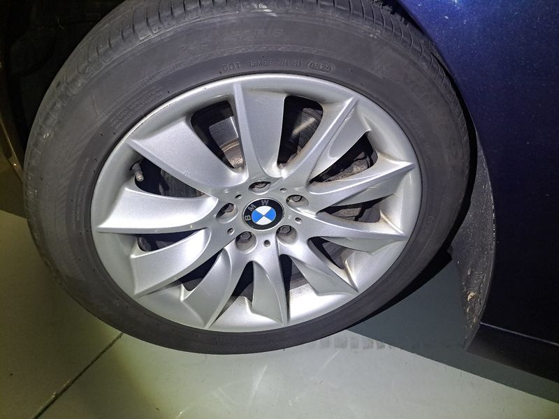 2012 BMW 5 Series 528i photo 13