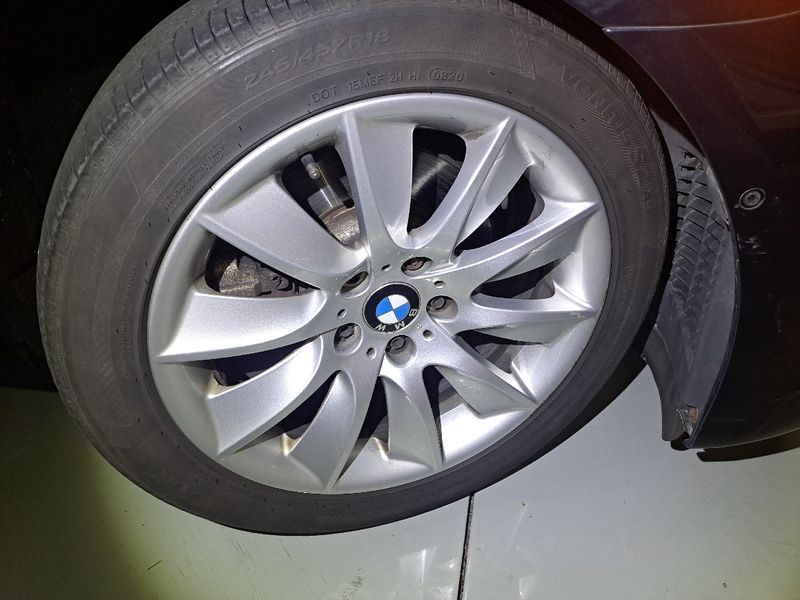 2012 BMW 5 Series 528i photo 16