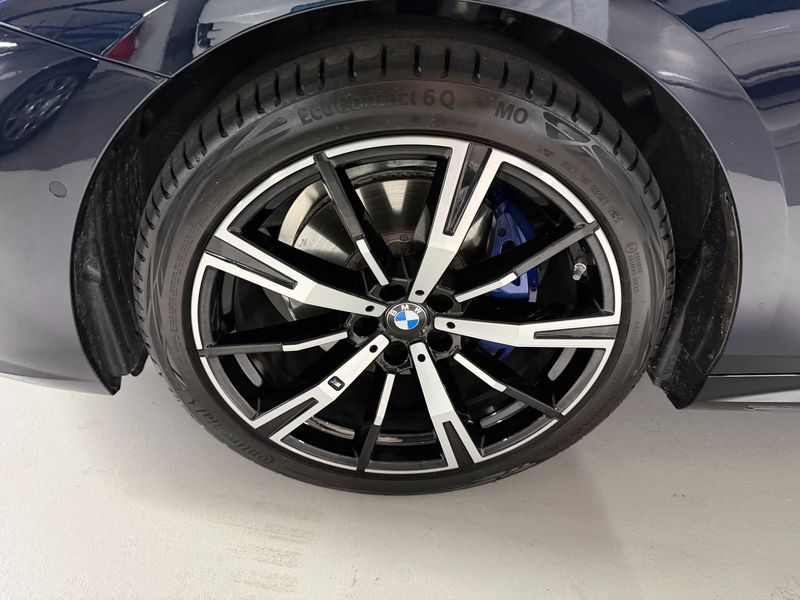 2026 BMW 5 Series 530i xDrive M Sport photo 11