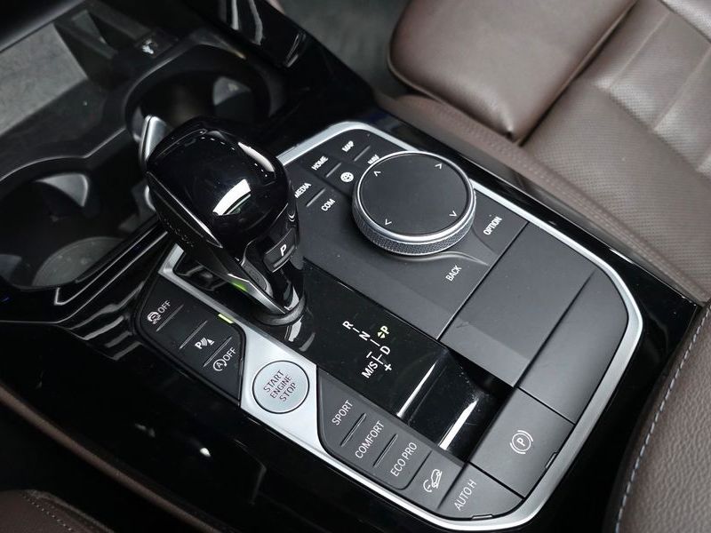 2022 BMW X4 xDrive20i xLine photo 9