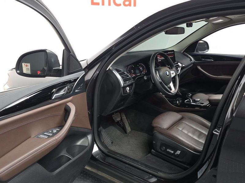 2022 BMW X4 xDrive20i xLine photo 10