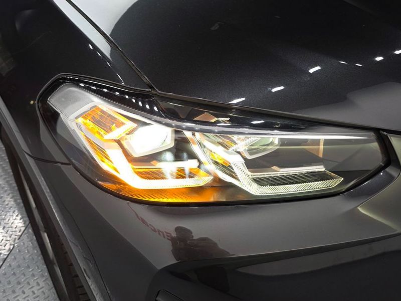2022 BMW X4 xDrive20i xLine photo 22