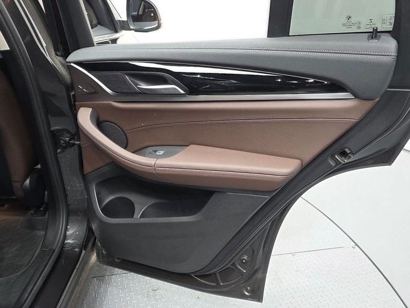 2022 BMW X4 xDrive20i xLine photo 25