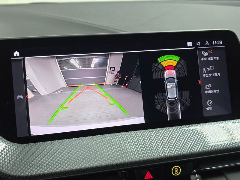 2022 BMW 1 Series 120i Advantage photo 14