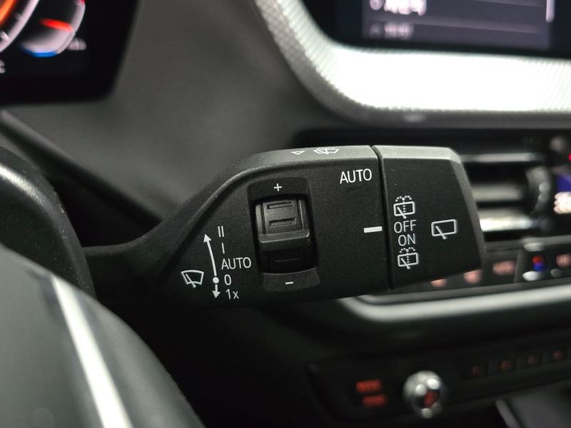 2022 BMW 1 Series 120i Advantage photo 27
