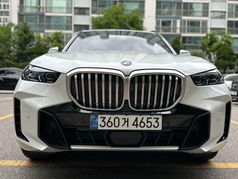 2026 BMW X5 xDrive 30d M Sport photo 11