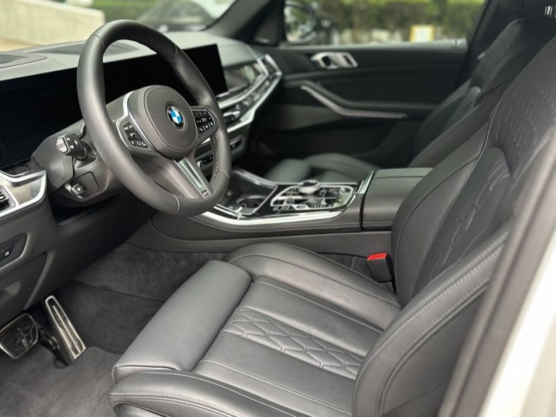 2026 BMW X5 xDrive 30d M Sport photo 15