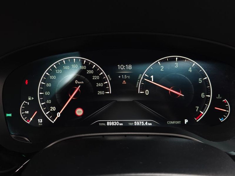 2019 BMW 5 Series 530i xDrive M Sport Package Plus photo 8
