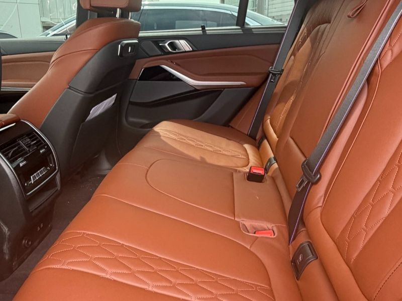 2026 BMW X5 xDrive 40i M Sport Pro Special Edition photo 12