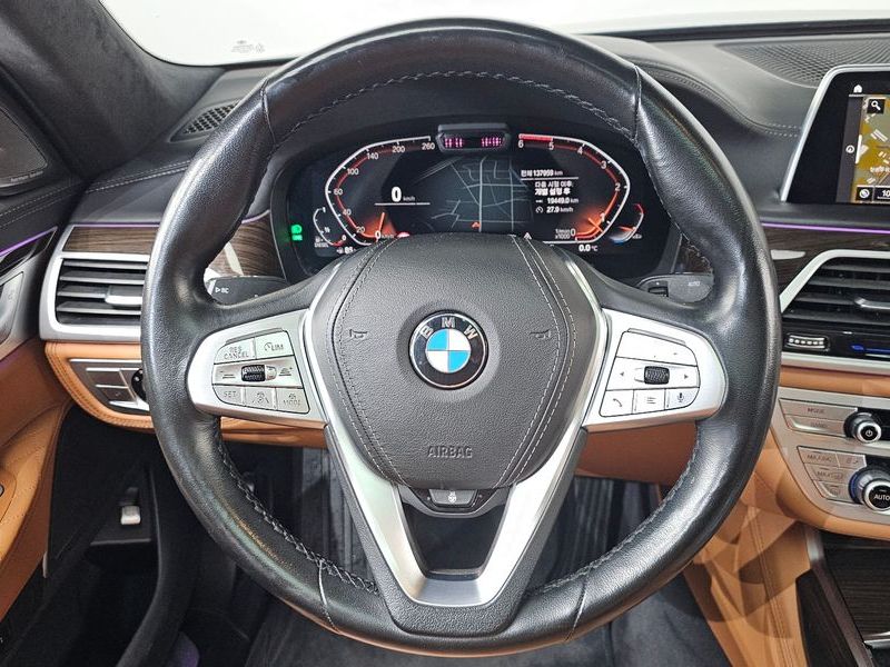 2020 BMW 7 Series 730d xDrive Design Pure Excellence photo 13