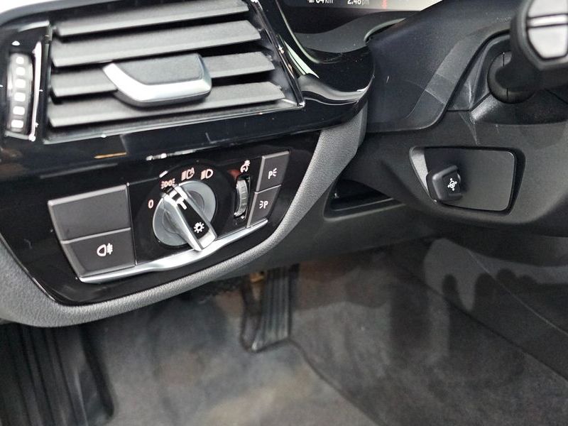2021 BMW 5 Series 530i xDrive Luxury photo 12