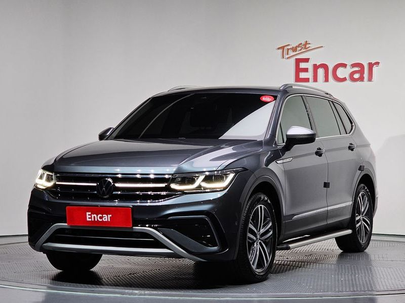 2023 Volkswagen Tiguan 2.0 TSI Prestige photo 1