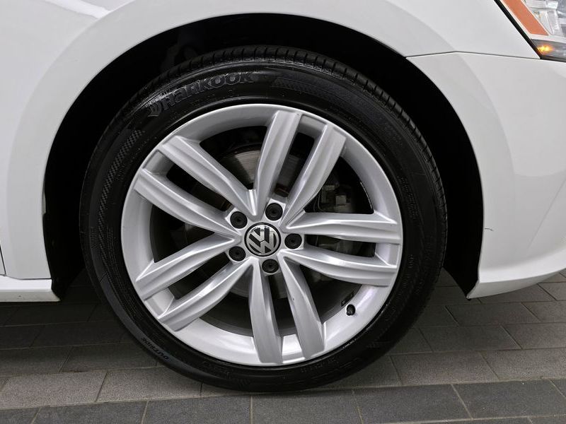 2018 Volkswagen Passat 2.0 TSI B7 photo 21