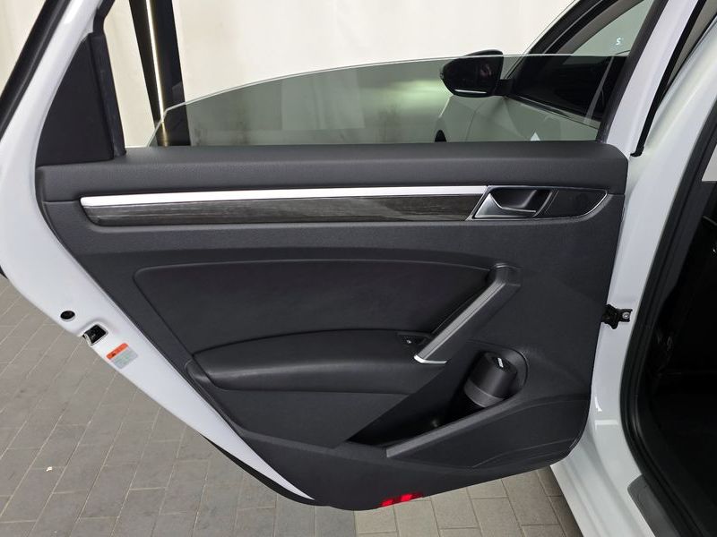 2018 Volkswagen Passat 2.0 TSI B7 photo 25