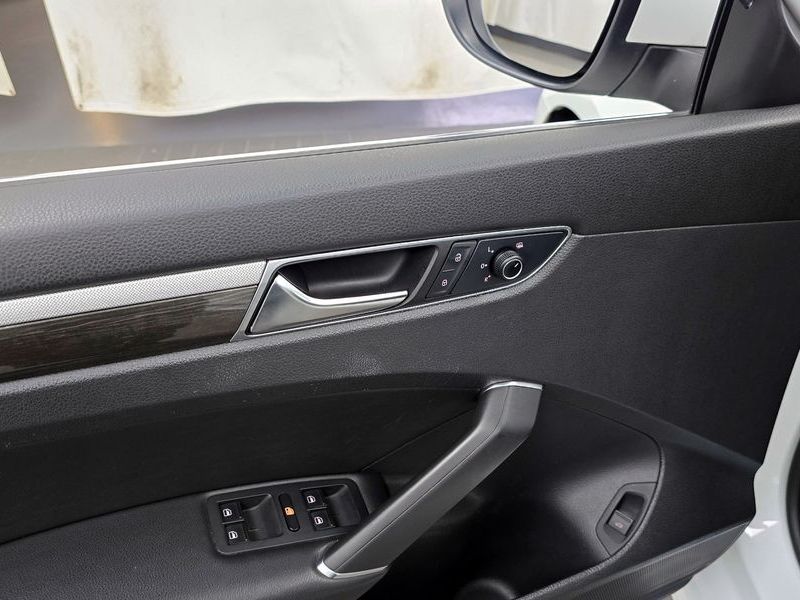 2018 Volkswagen Passat 2.0 TSI B7 photo 27