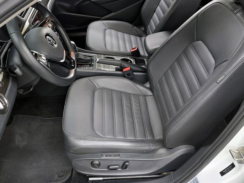 2018 Volkswagen Passat 2.0 TSI B7 photo 29