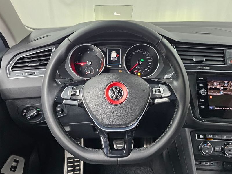 2018 Volkswagen Tiguan 2.0 TDI Prestige photo 13
