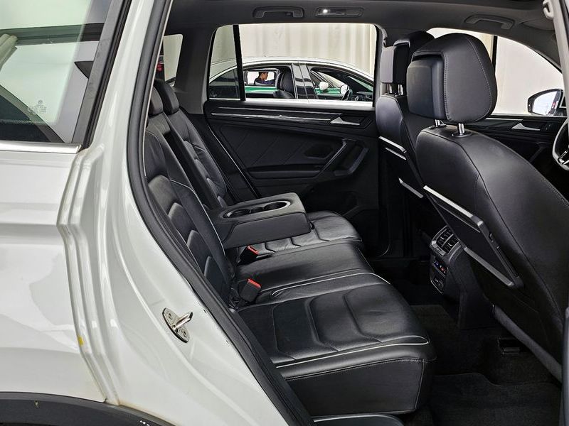 2020 Volkswagen Tiguan 2.0 TDI Prestige photo 12