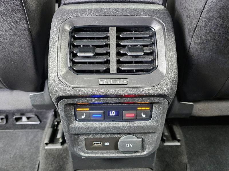 2020 Volkswagen Tiguan 2.0 TDI Prestige photo 18