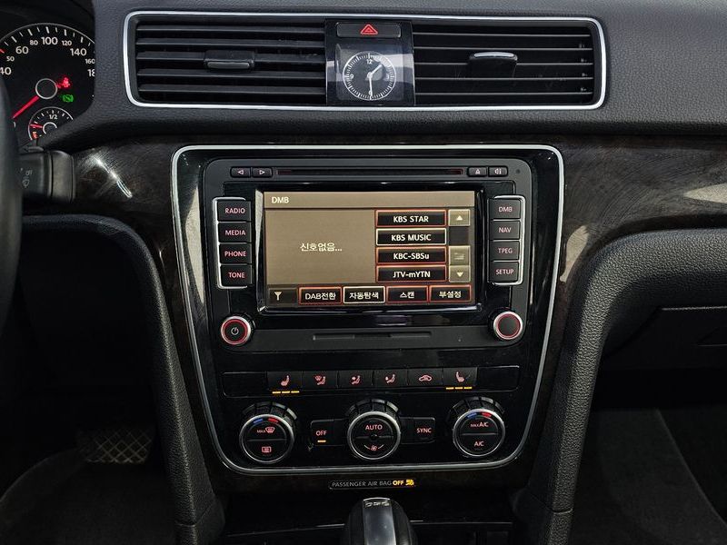 2015 Volkswagen Passat 2.0 TDI B7 photo 14