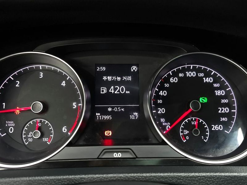 2015 Volkswagen Golf 2.0 TDI photo 8