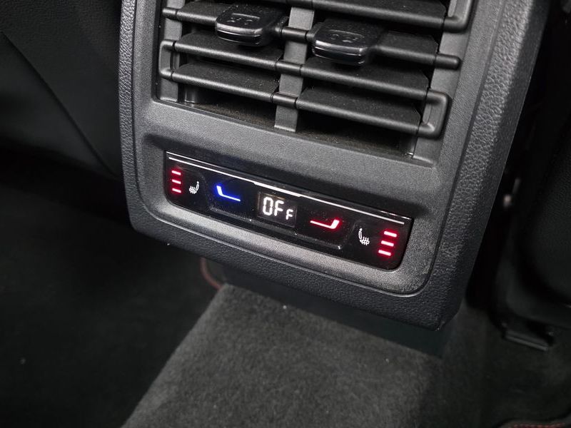 2024 Volkswagen Golf 2.0 GTI photo 18
