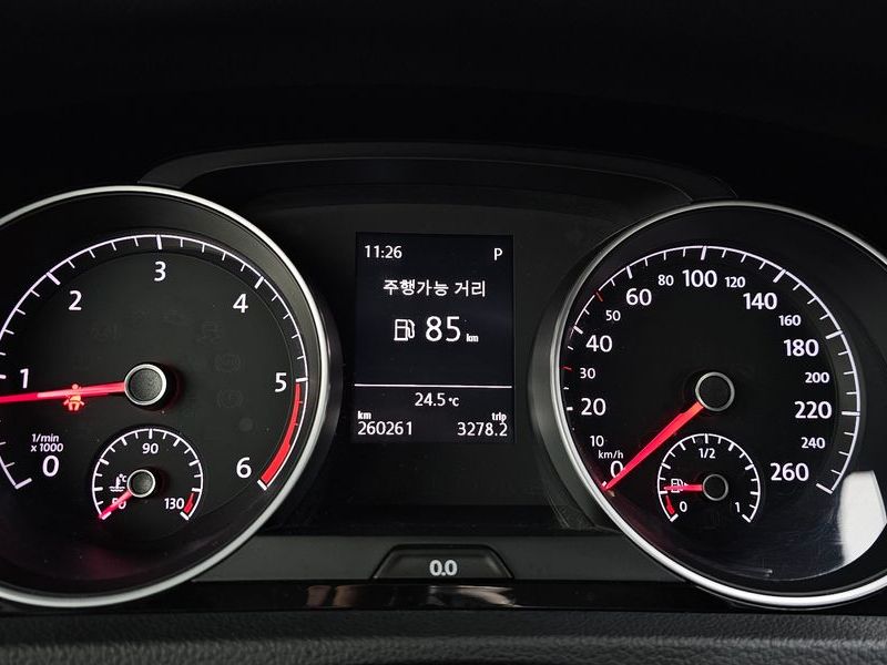 2013 Volkswagen Golf 1.6 TDI photo 8