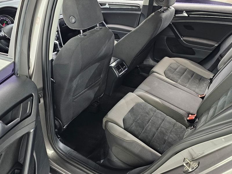 2013 Volkswagen Golf 1.6 TDI photo 12