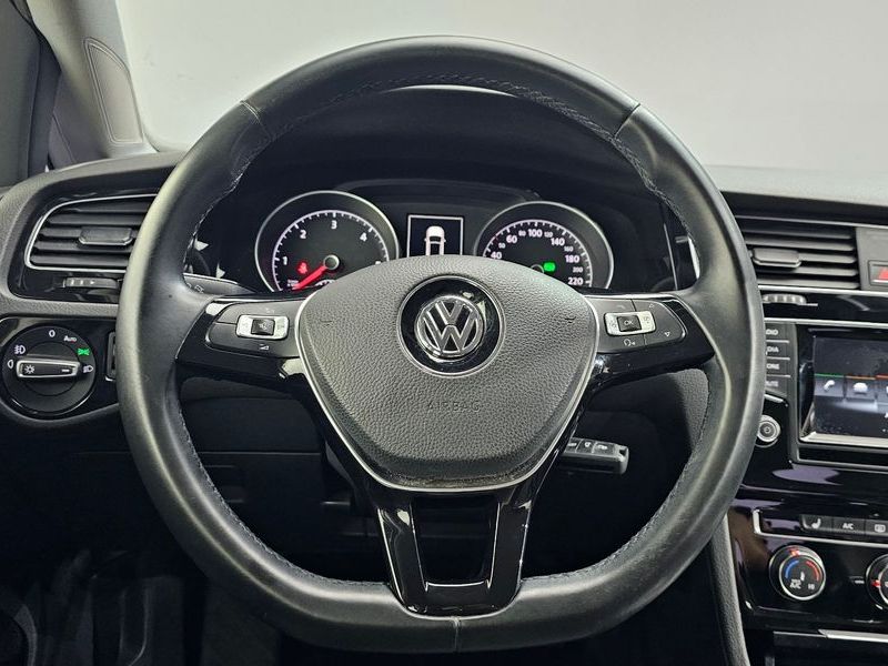 2013 Volkswagen Golf 1.6 TDI photo 14
