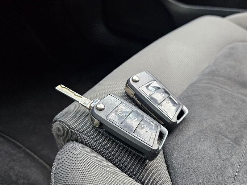 2013 Volkswagen Golf 1.6 TDI photo 18